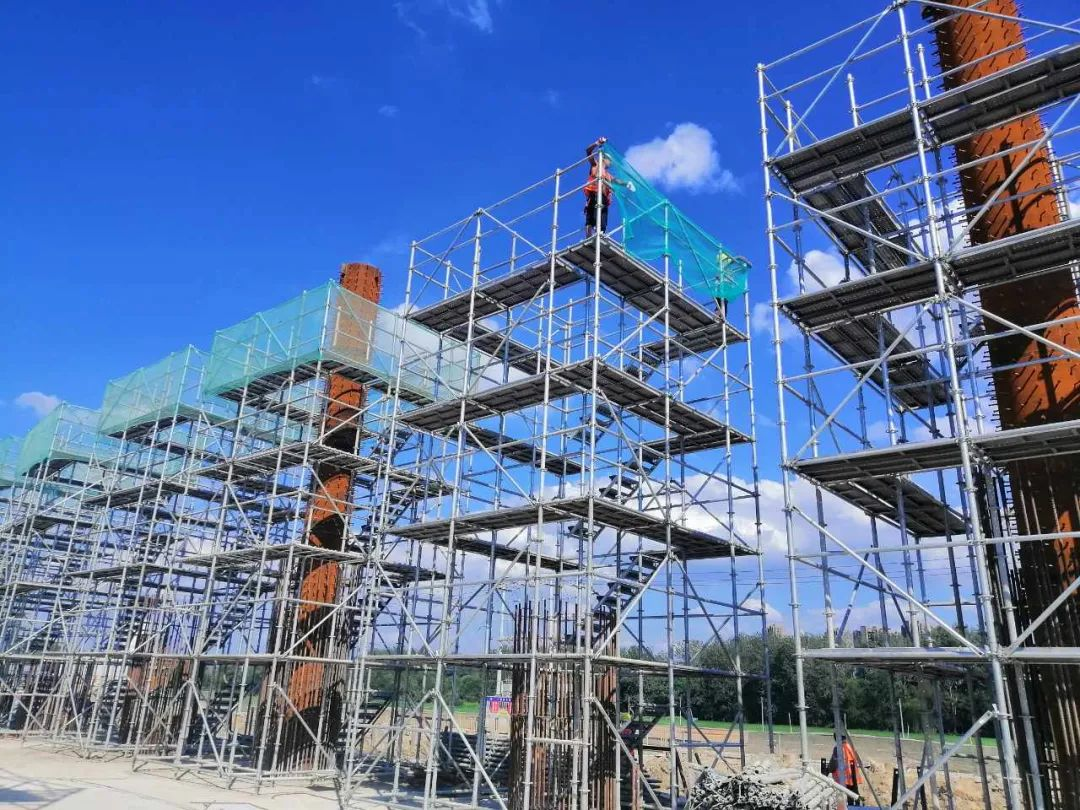 北京盤扣腳手架租賃時要注意哪些事項？(圖1)